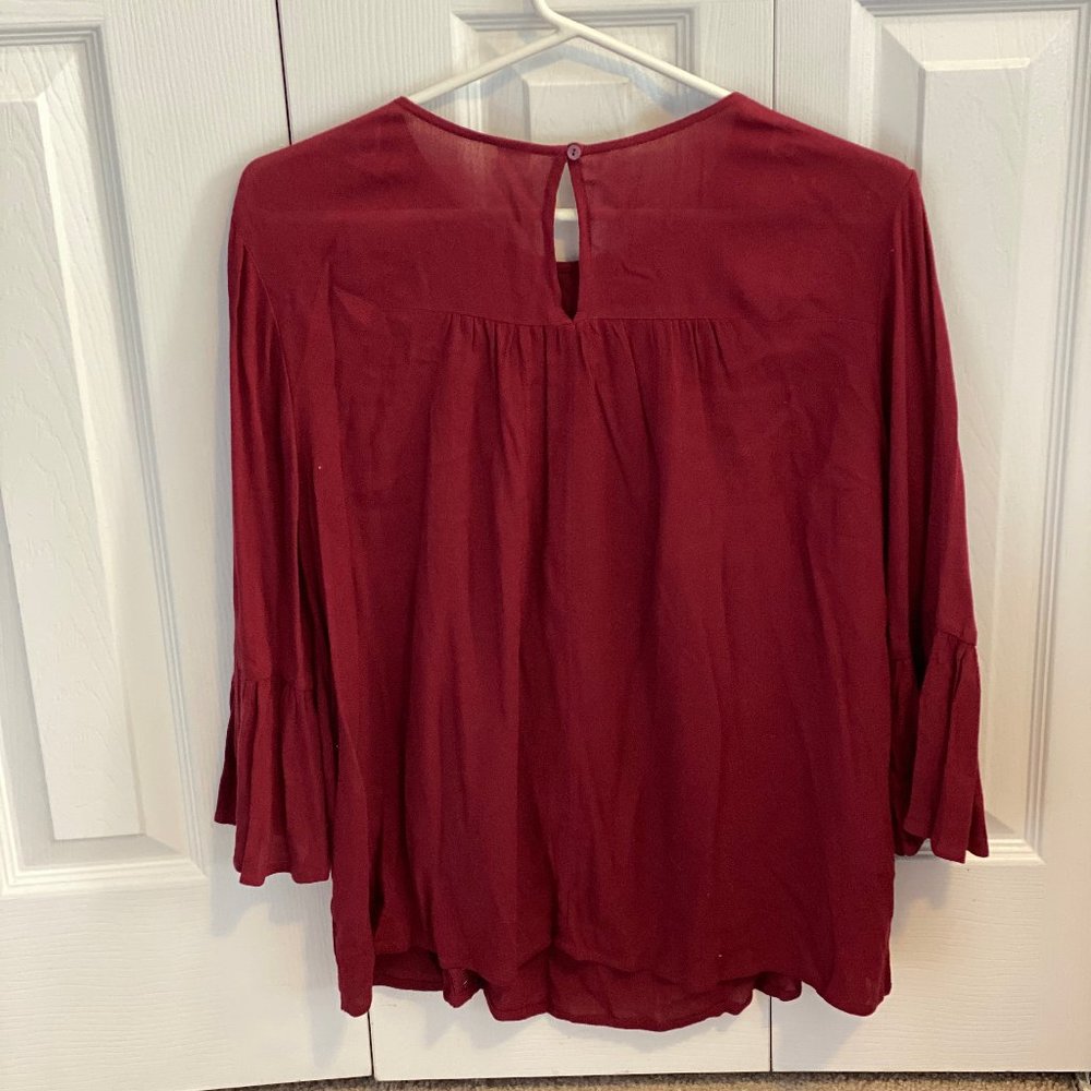 Old navy Top - Picture 3 of 6